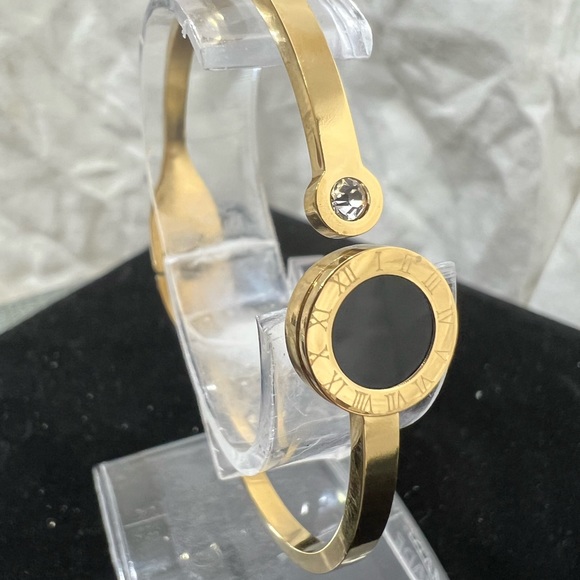 Fashion Jewelry Ladys Roman Bangle Bracelet 7 1/2” Inches With Single Stone. - Picture 4 of 10